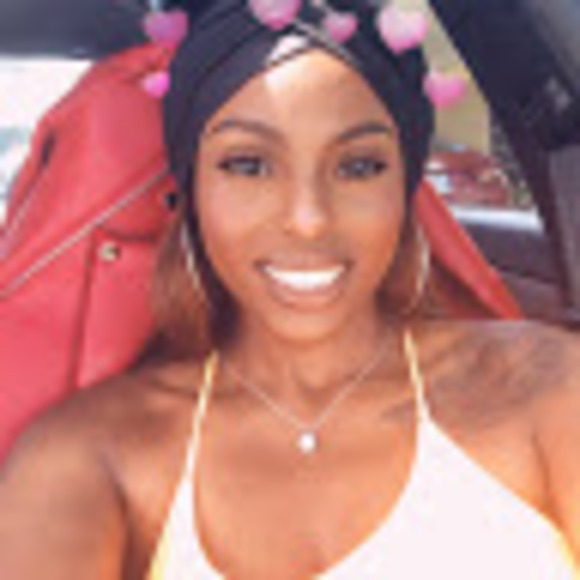 Meet your Posher, Cathy - Picture 1 of 1